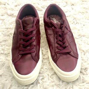 Converse maroon leather sneakers